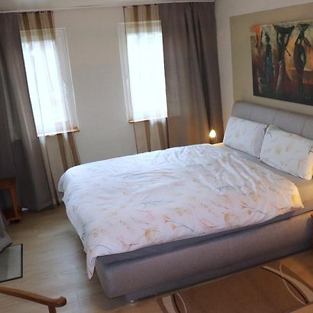 Ferienweingut & Gutsrestaurant Becker Apartment Burgen  ภายนอก รูปภาพ