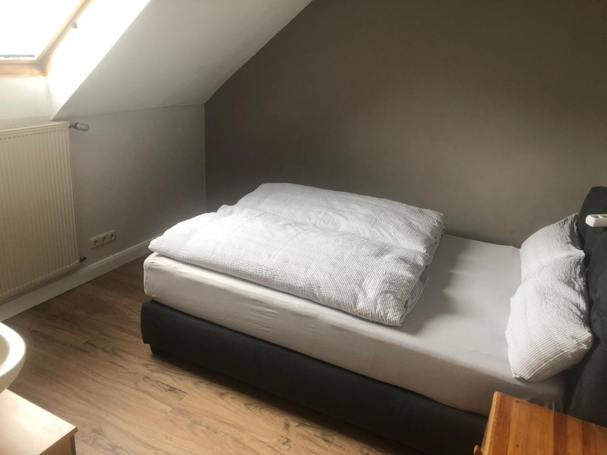 Ferienweingut & Gutsrestaurant Becker Apartment Burgen  ภายนอก รูปภาพ
