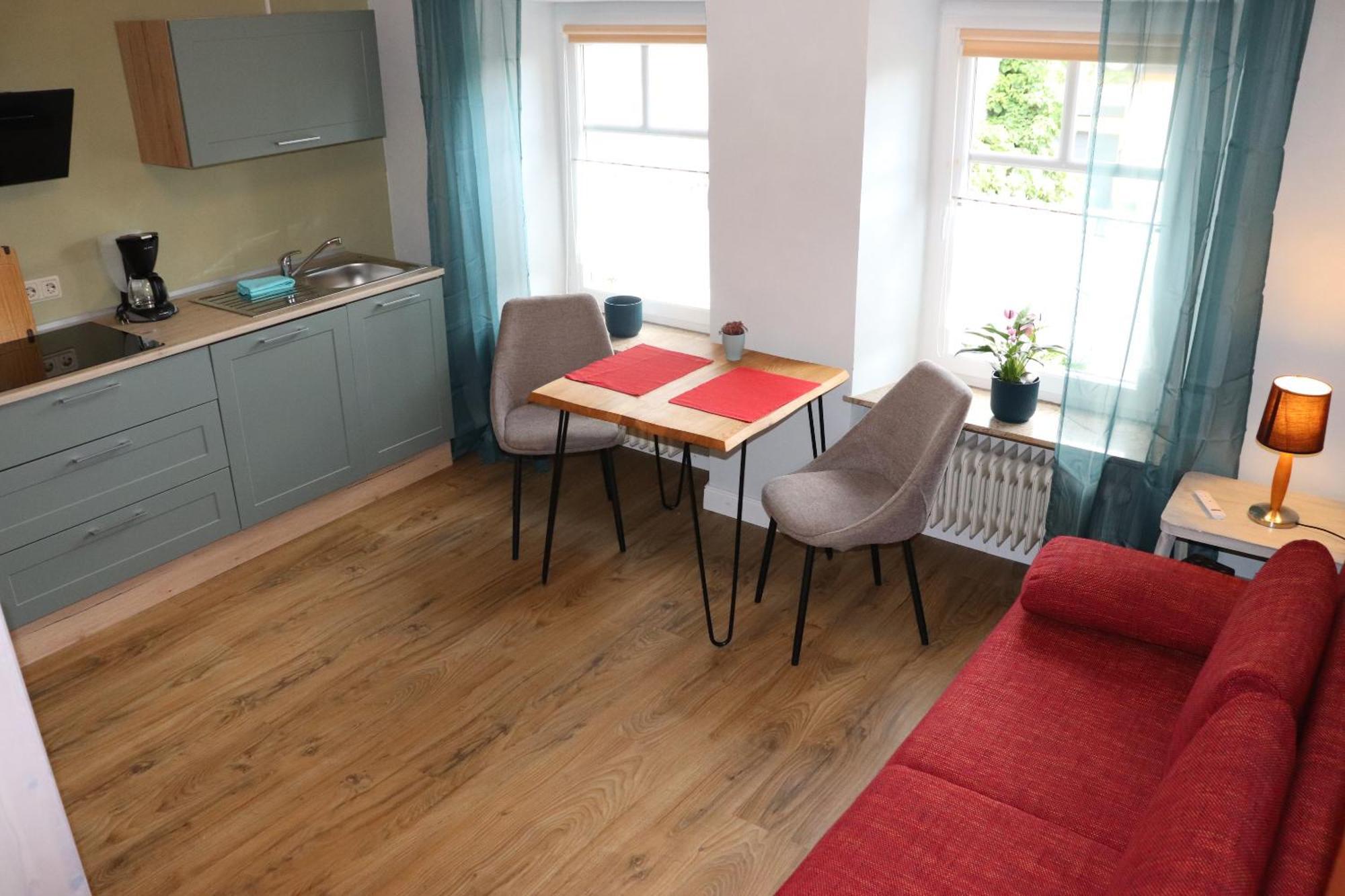 Ferienweingut & Gutsrestaurant Becker Apartment Burgen  ภายนอก รูปภาพ