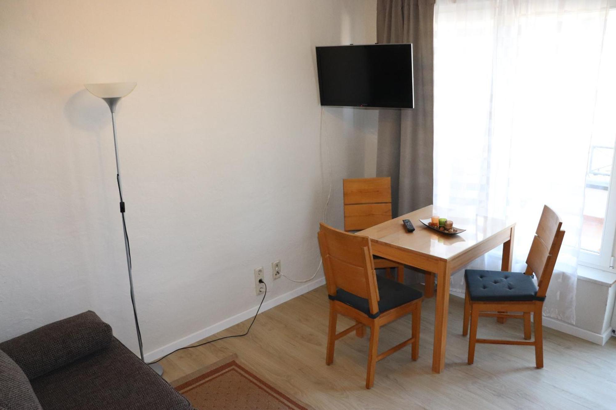 Ferienweingut & Gutsrestaurant Becker Apartment Burgen  ภายนอก รูปภาพ