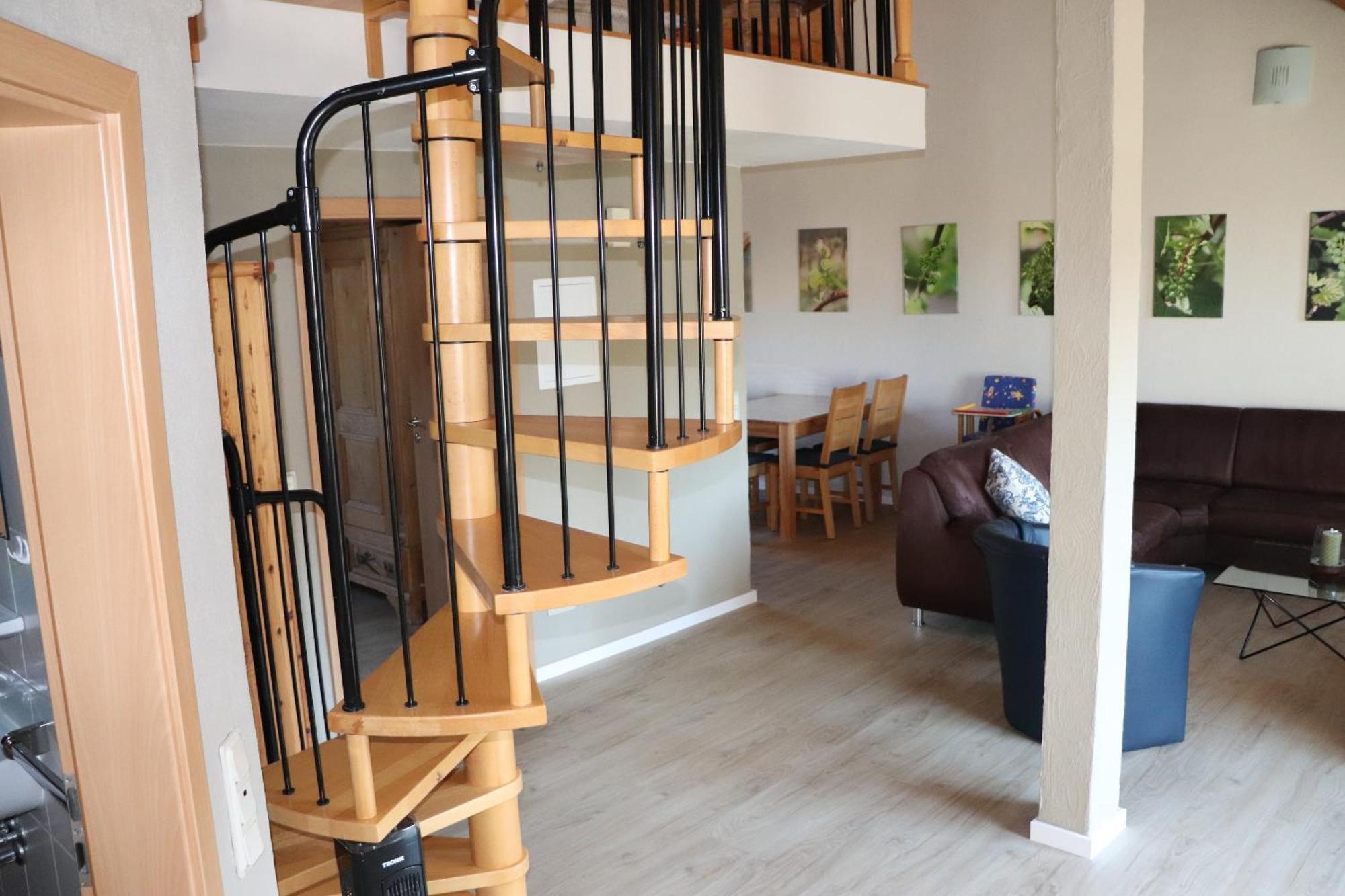 Ferienweingut & Gutsrestaurant Becker Apartment Burgen  ภายนอก รูปภาพ