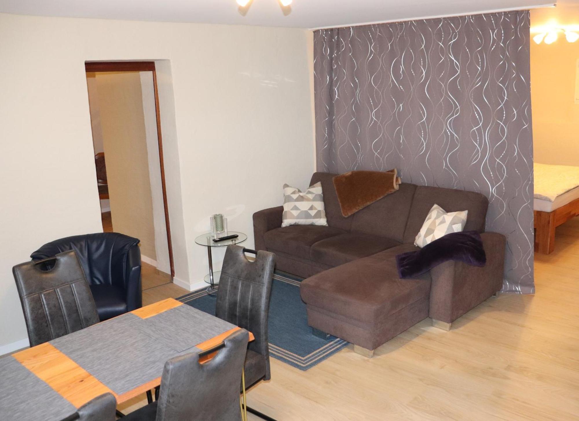 Ferienweingut & Gutsrestaurant Becker Apartment Burgen  ภายนอก รูปภาพ